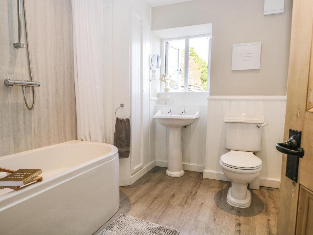 Sandacre Cottage Ulverston Eksteriør bilde